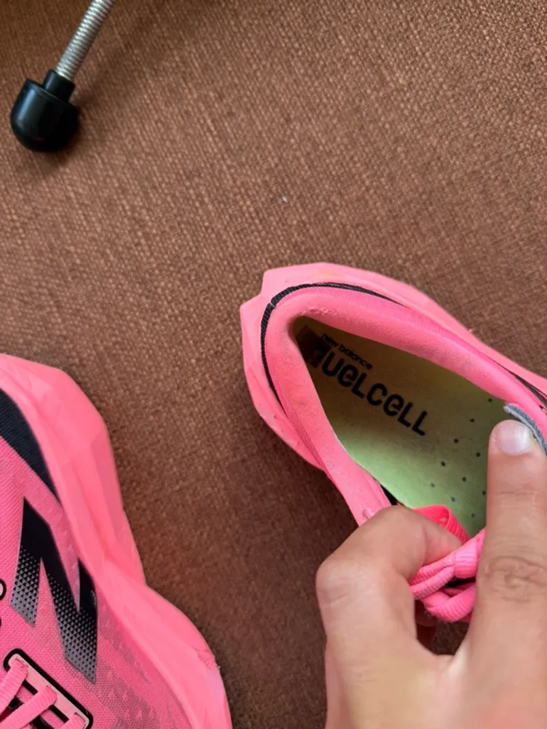 Použité New Balance FuelCell Rebel v4 bike — obrázek 10 z 10