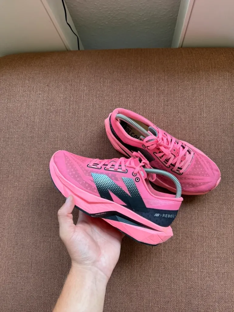 Použité New Balance FuelCell Rebel v4 bike — obrázek 4 z 10