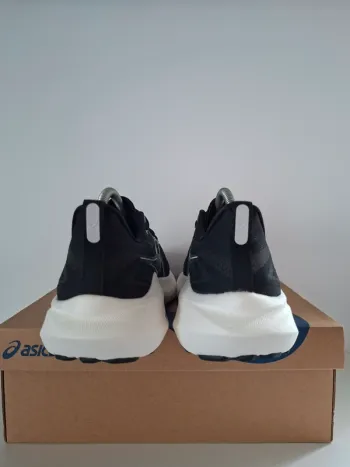 Used Asics gel GT 2000 13 bike — image 10 of 13