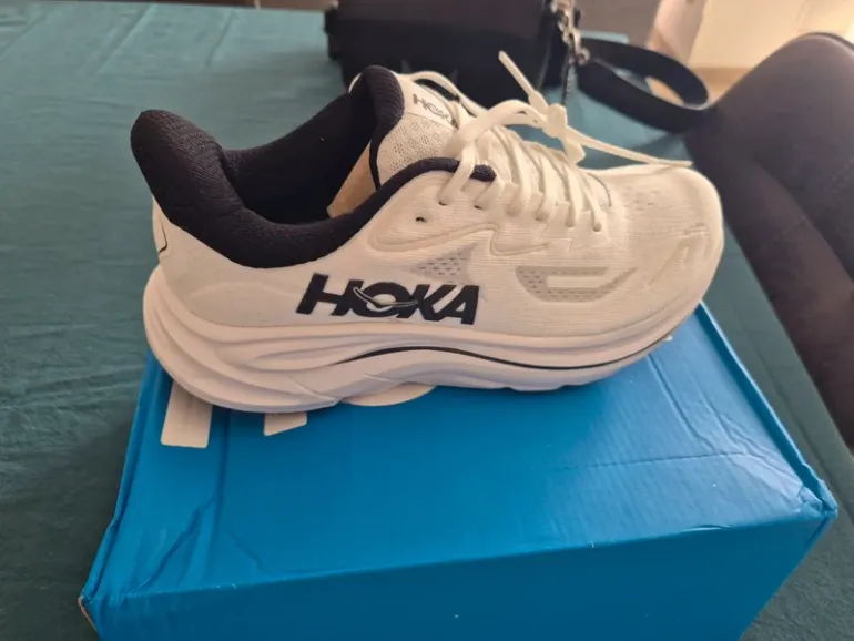 Used Hoka Shoes bike — image 3 of 7