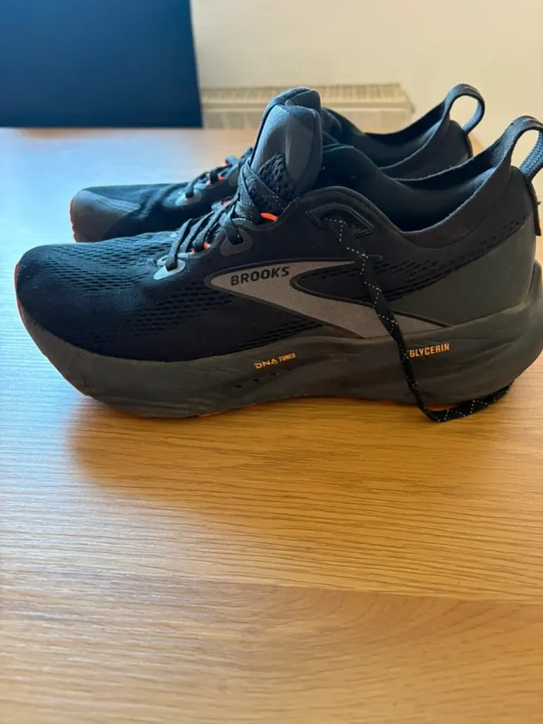 Použité Brooks Laufschuhe bike — obrázek 2 z 4