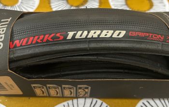 Specialized S-Works Turbo Clincher Road Tyres Tyres & Tubes de segunda mano