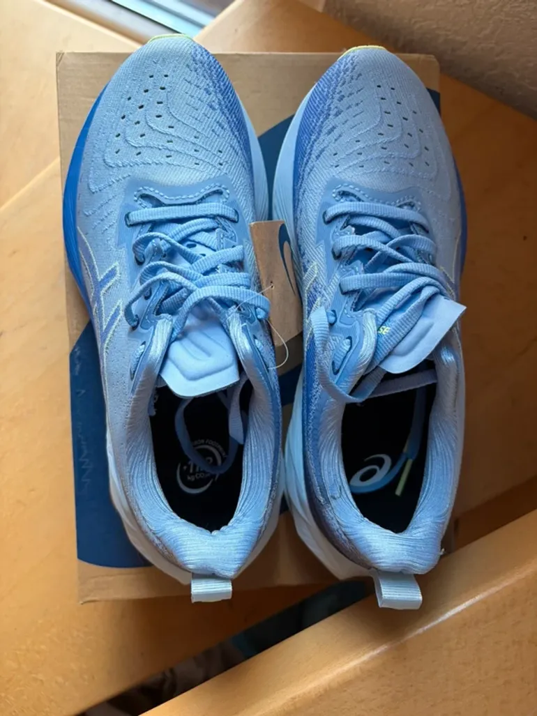 Used Asics Novablast 4 bike — image 4 of 9