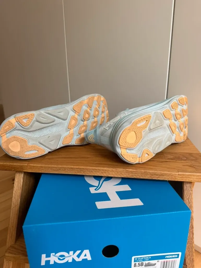 Used Hoka Clifton 9 bike — image 6 of 7
