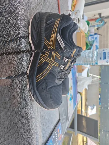Używany Asics Gel-Venture 9 Running Shoes
