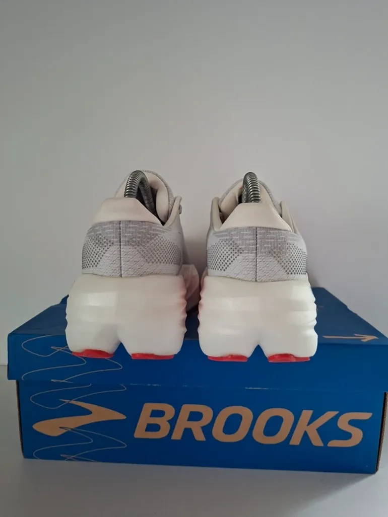 Used Brooks Glycerin Max bike — image 10 of 13