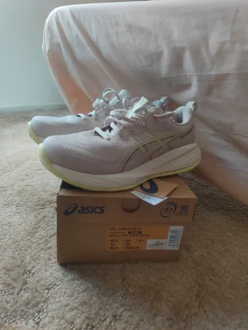 Used Asics Gel Cumulus 27 Running Shoes