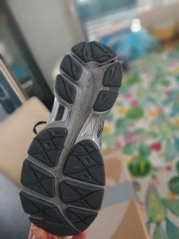 Używany Asics Gel Cumulus 16 Running Shoes