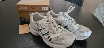 Asics Gel Running Shoes d'occasion