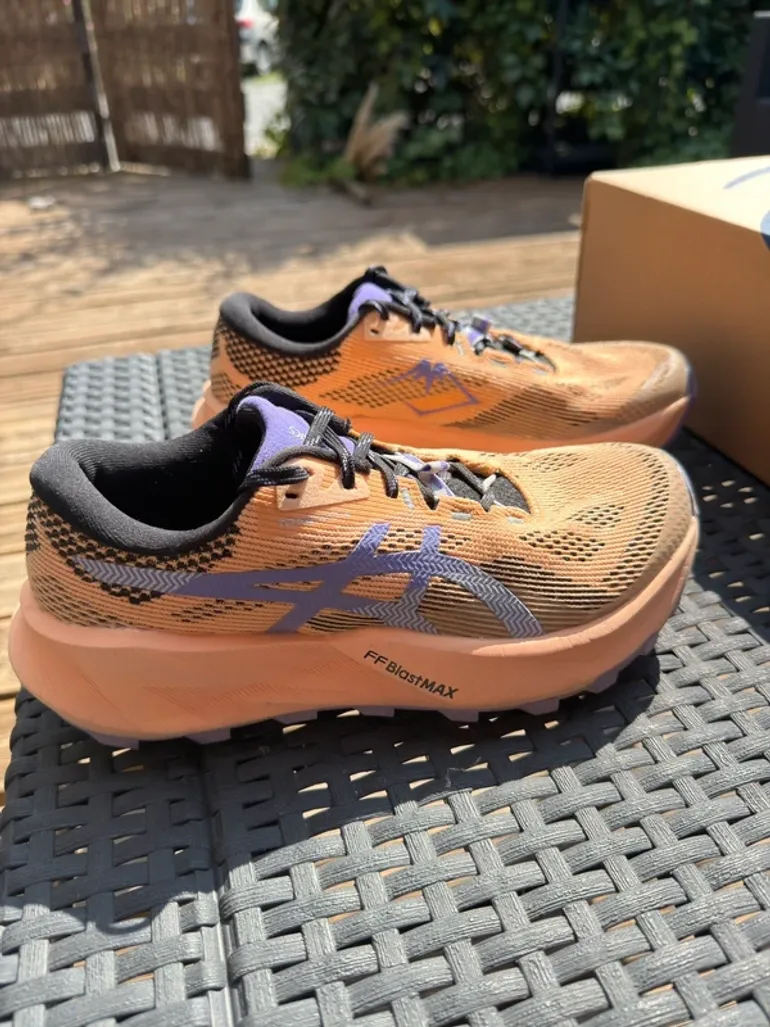 Used Asics Trabuco 14 bike — image 3 of 4