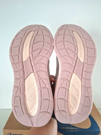 Asics Gel Cumulus 28 bike usato — immagine 12 di 13