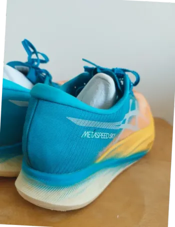 Asics Metaspeed Sky bike usato — immagine 2 di 9