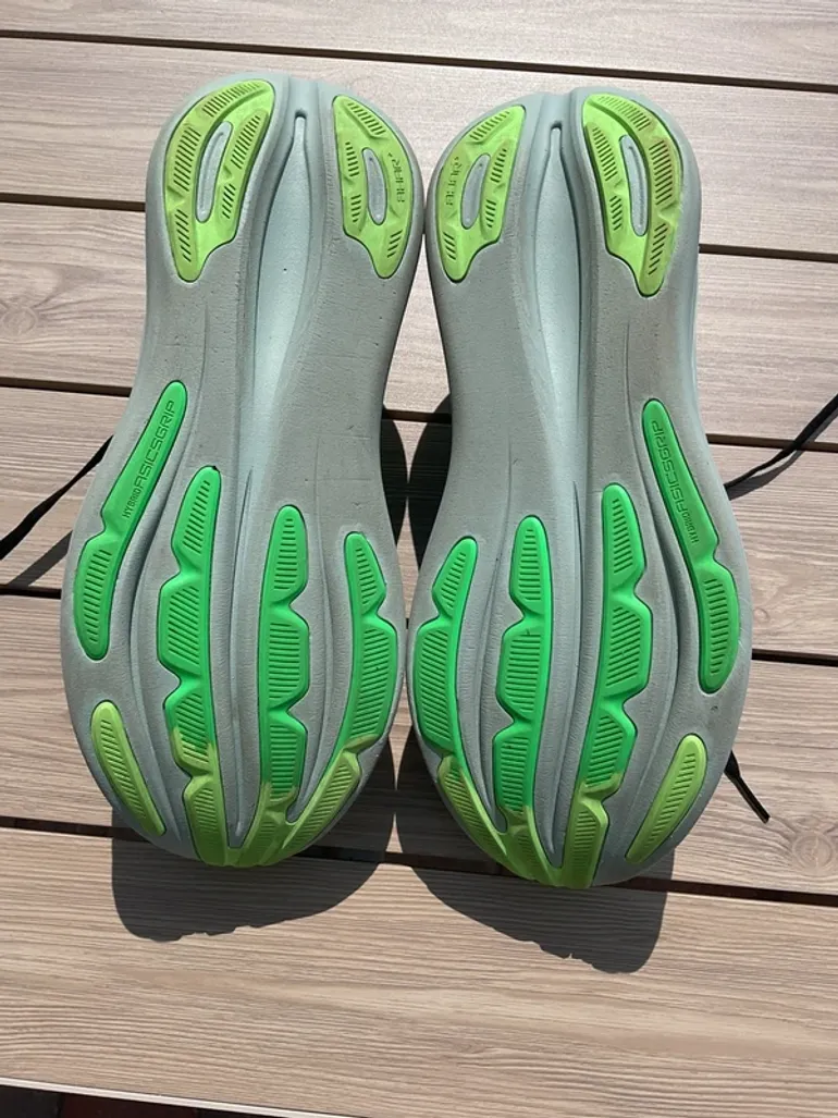 Used Asics Gel Nimbus 28 bike — image 7 of 8