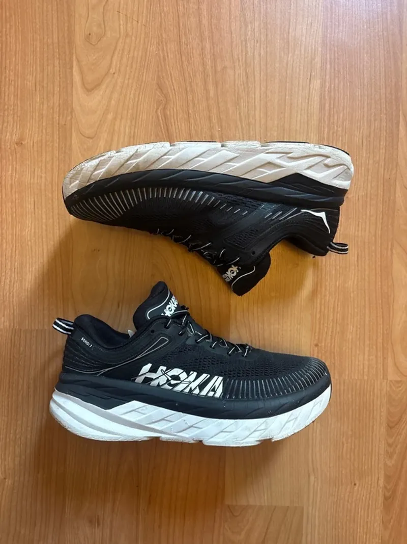 Używany White Hoka Bondi 7 Running Shoes