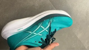 Used Asics Gel-Nimbus 28 bike — image 9 of 10