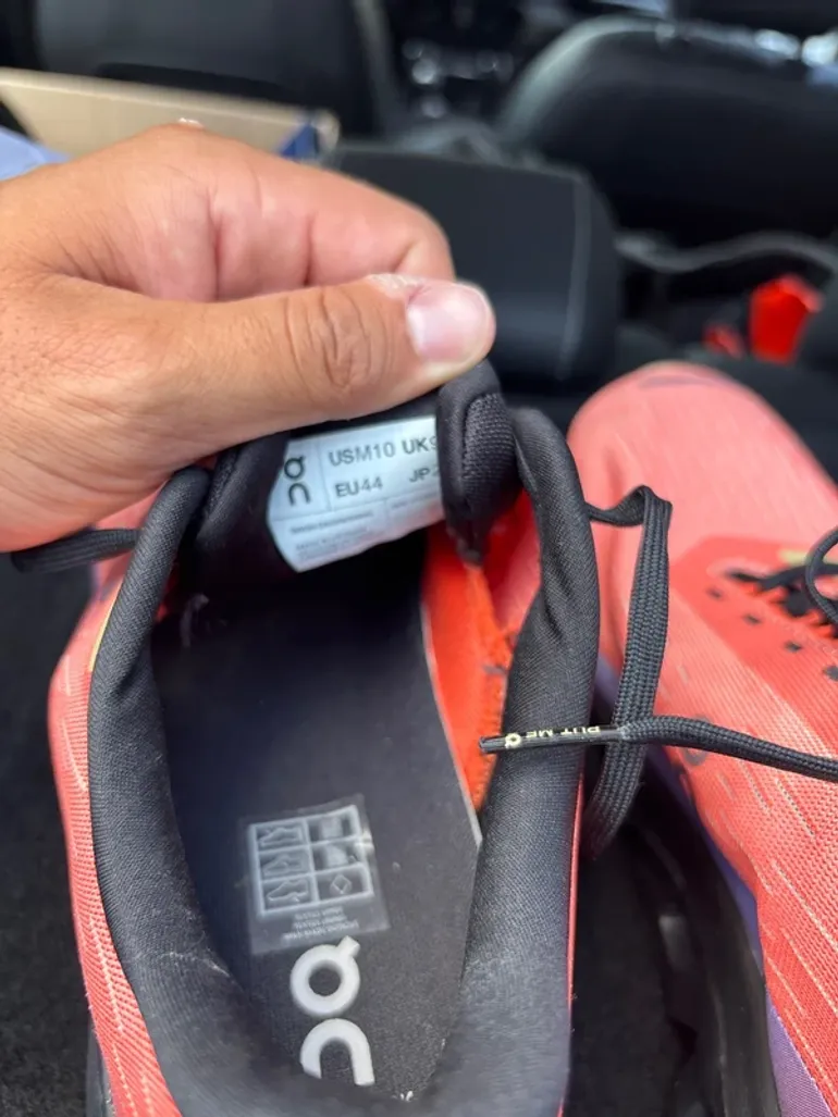 On Running Shoes bike usato — immagine 6 di 8