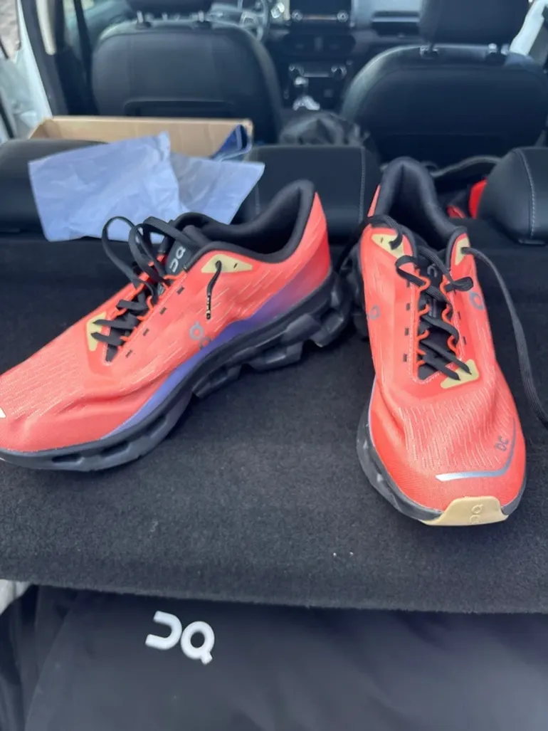 On Running Shoes bike usato — immagine 2 di 8