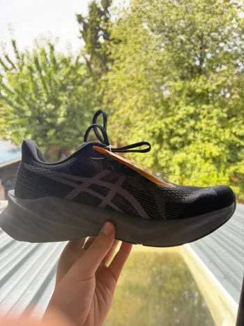 Asics Dynablast 5 bike usato — immagine 2 di 7