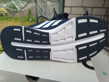 Adidas Swift Run 23 bike usato — immagine 3 di 4