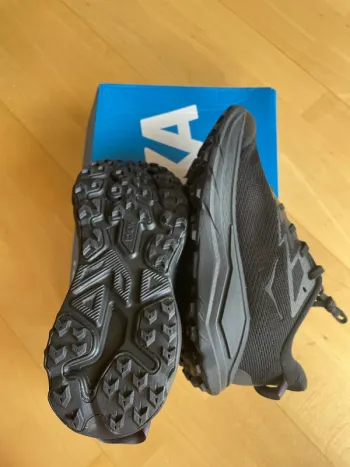 Used Hoka Challenger 8 bike — image 4 of 7