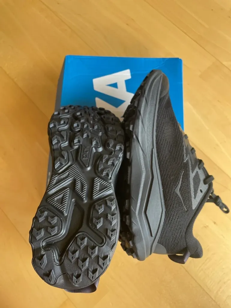 Used Hoka Challenger 8 bike — image 4 of 7