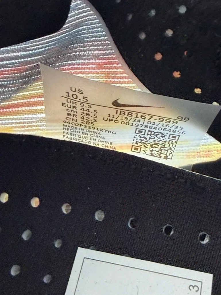 Used Premium Nike ZoomX Vaporfly 4 Light Trails bike — image 10 of 15