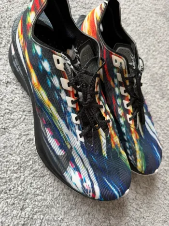 Used Premium Nike ZoomX Vaporfly 4 Light Trails bike — image 2 of 15