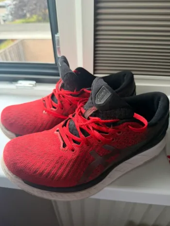 Używany Asics Running Shoes Running Shoes