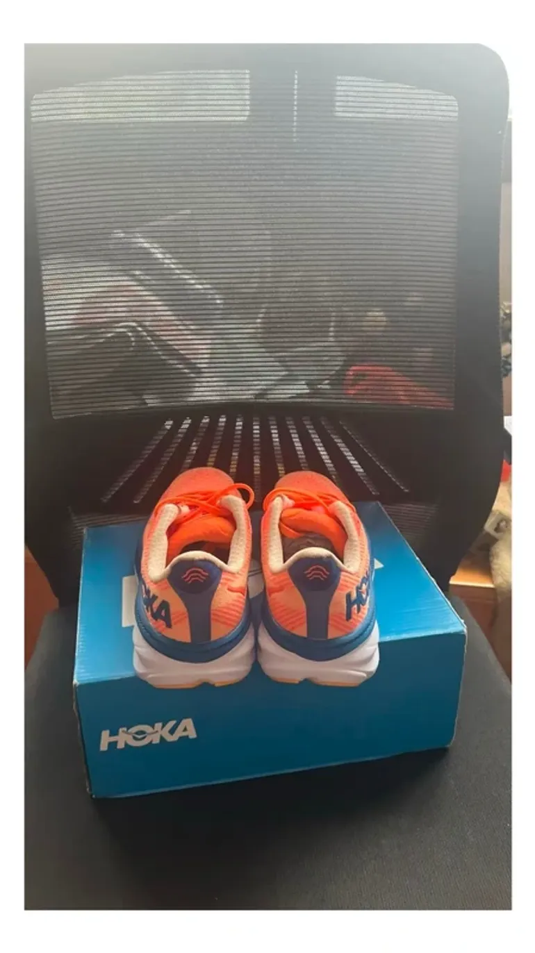 Used Hoka Clifton 9 bike — image 4 of 6