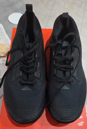 Used Pegasus Trail 5 Gore-Tex Running Shoes