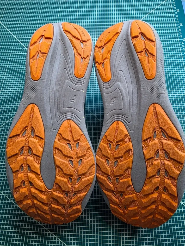 Orange Gel-Nimbus 25 TR bike d'occasion — image 5 sur 5