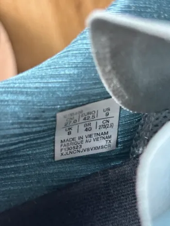 Used Asics Novablast 3 bike — image 7 of 7