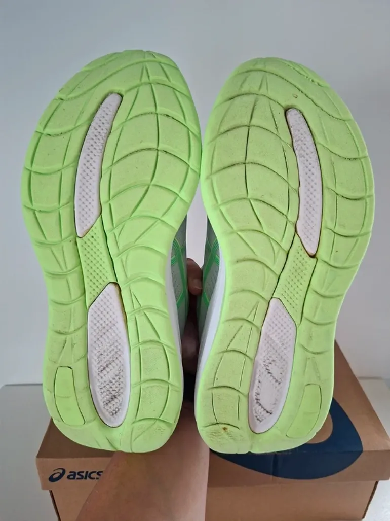 Used Asics Gel Cumulus 28 bike — image 12 of 13
