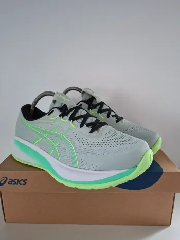 Used Asics Gel Cumulus 28 bike — image 4 of 13