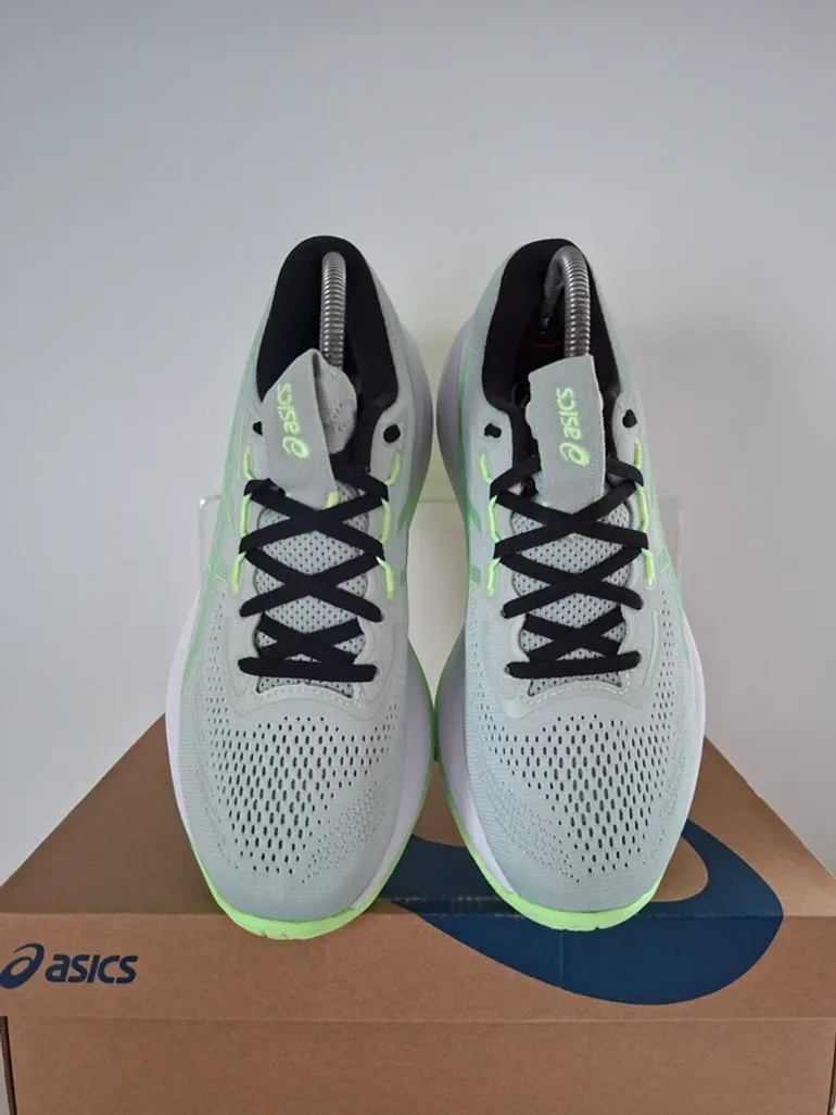 Used Asics Gel Cumulus 28 bike — image 8 of 13