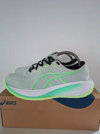 Used Asics Gel Cumulus 28 bike — image 6 of 13