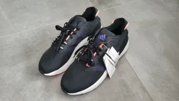 Used Adidas Avyrn Running Shoes