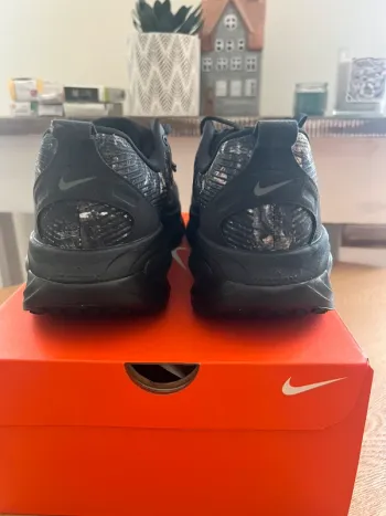 Tweedehands Nike Vomero 18 bike — afbeelding 6 van 9