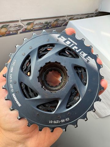 Używany Sram Force 10/28 Cassette Drivetrain & Pedals