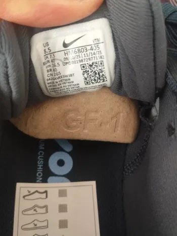 Brugt Nike Vomero 18 bike — billede 4 af 13