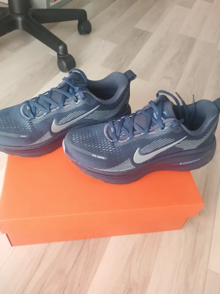 Brugt Nike Vomero 18 bike — billede 7 af 13
