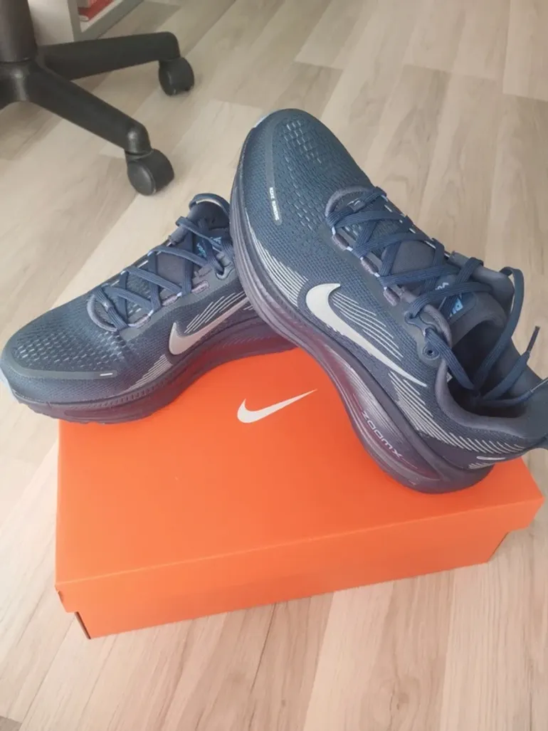 Brugt Nike Vomero 18 bike — billede 2 af 13