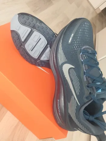 Brugt Nike Vomero 18 bike — billede 11 af 13