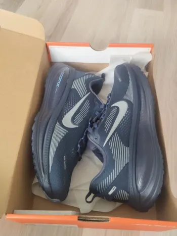 Brugt Nike Vomero 18 bike — billede 5 af 13