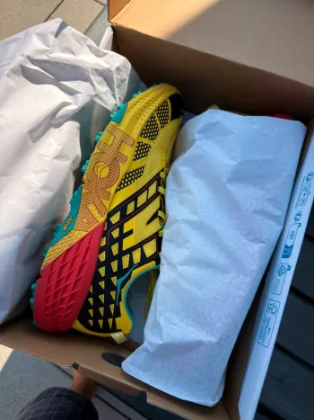 Used Hoka Speedgoat 2 bike — image 5 of 6