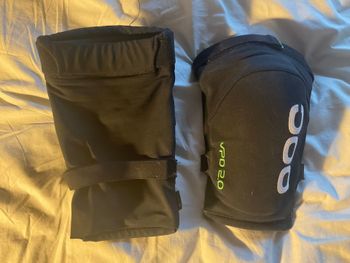 Brugt POC VPD 2.0 Knee 2023 bike — billede 2 af 2
