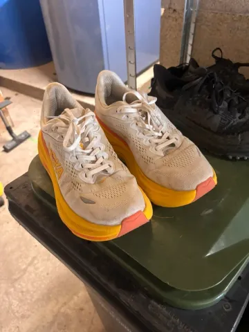Used Hoka Bondi 9 Running Shoes