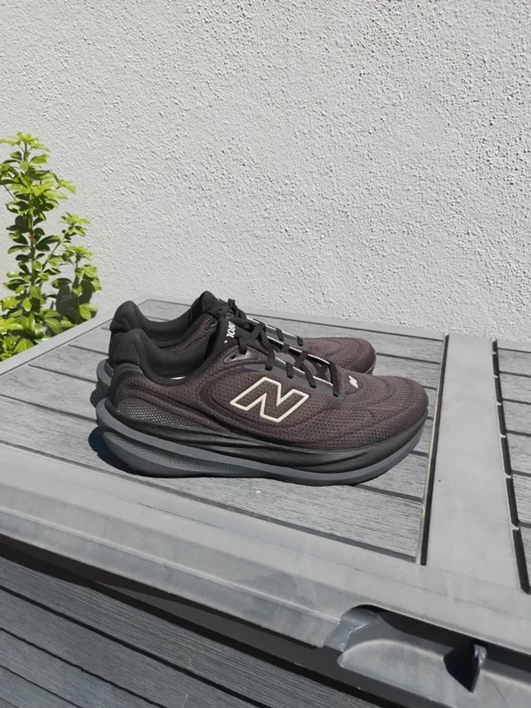 Used New Balance 1080 v15 bike — image 6 of 10