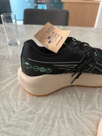 Käytetty Asics Blazeblast bike — kuva 5 / 8