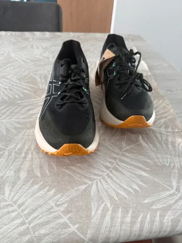Used Asics Blazeblast Running Shoes